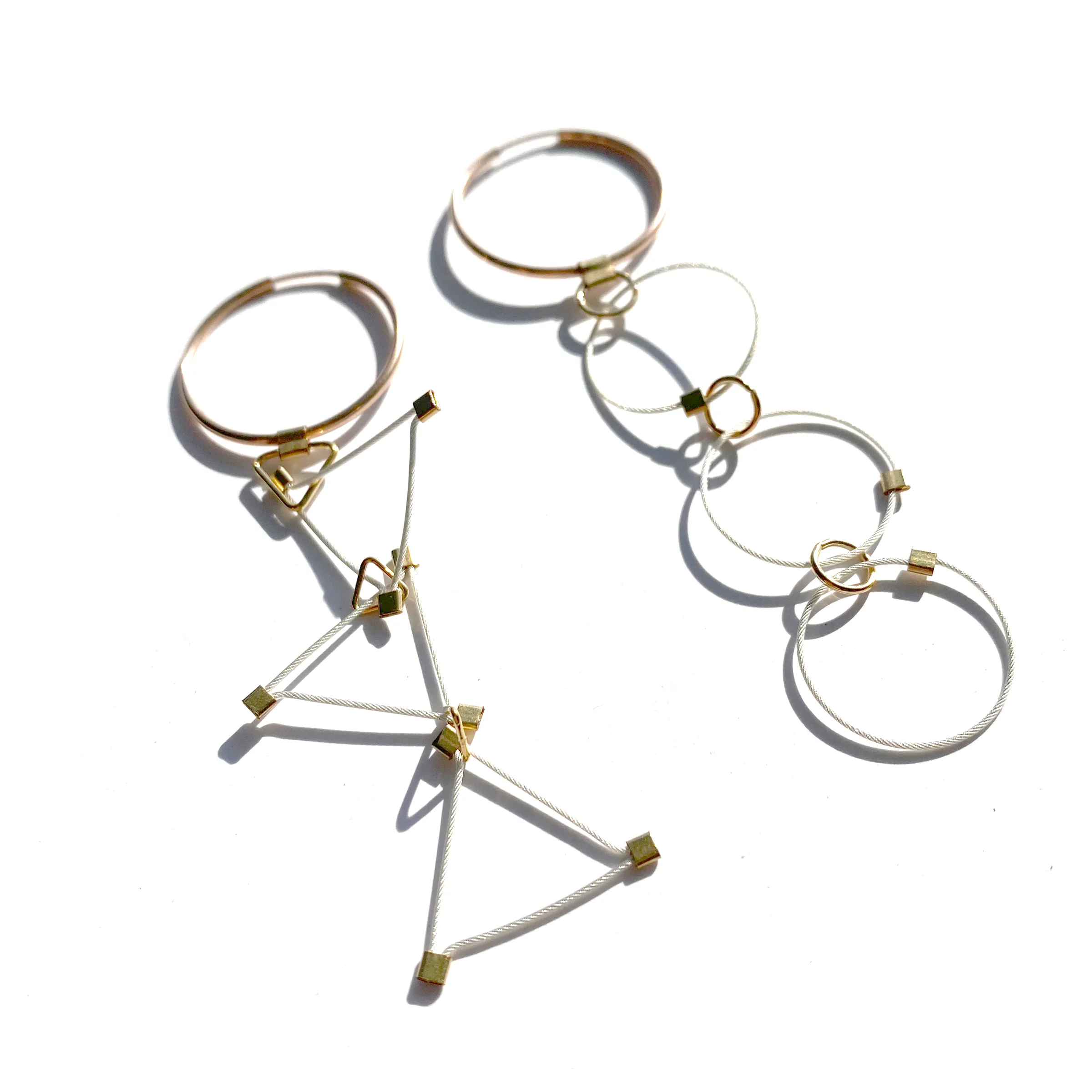 Descending Shape Hoop Earrings