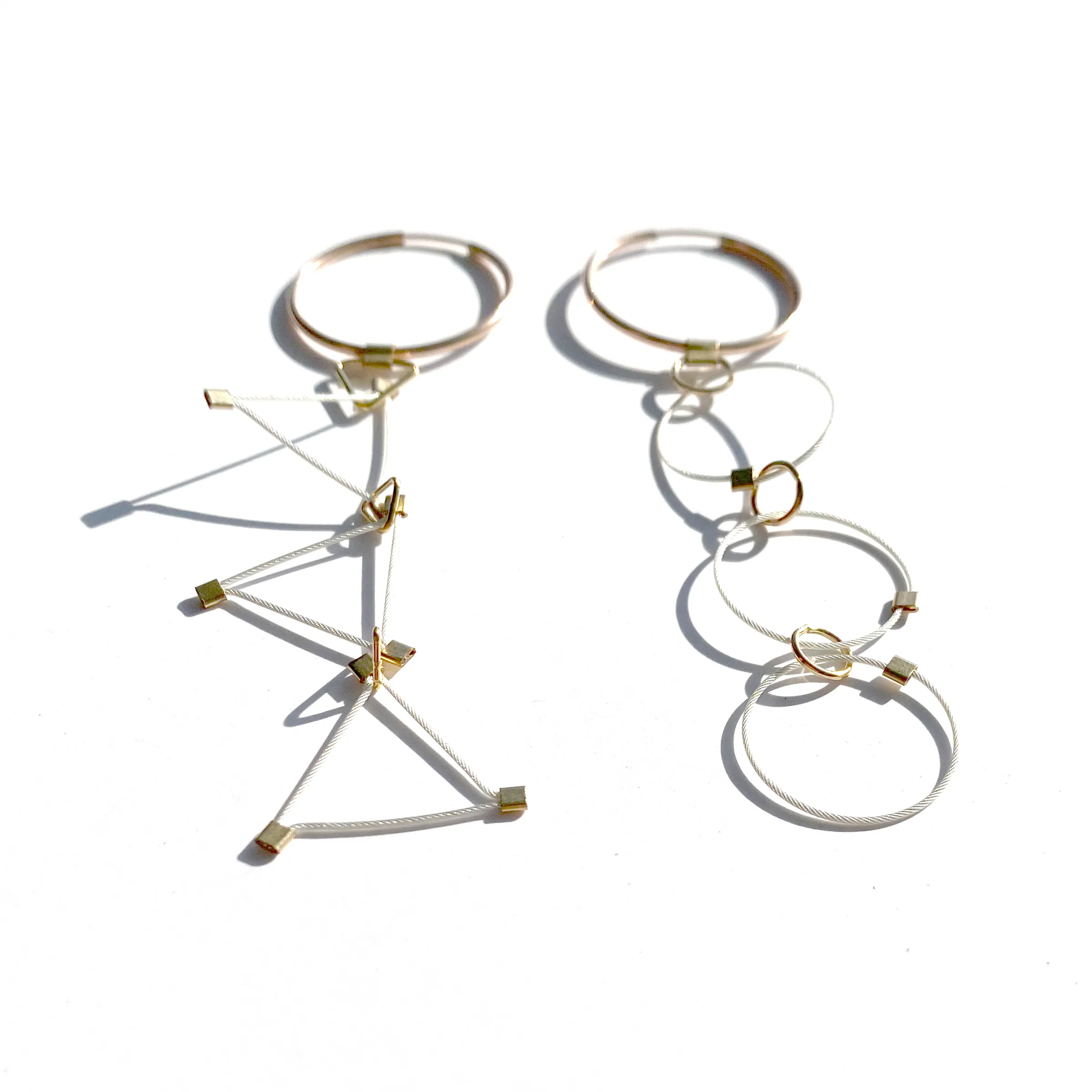 Descending Shape Hoop Earrings