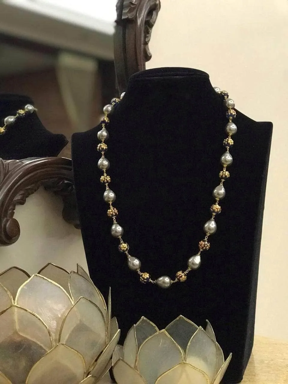 Gunmetal Necklace With Pearl