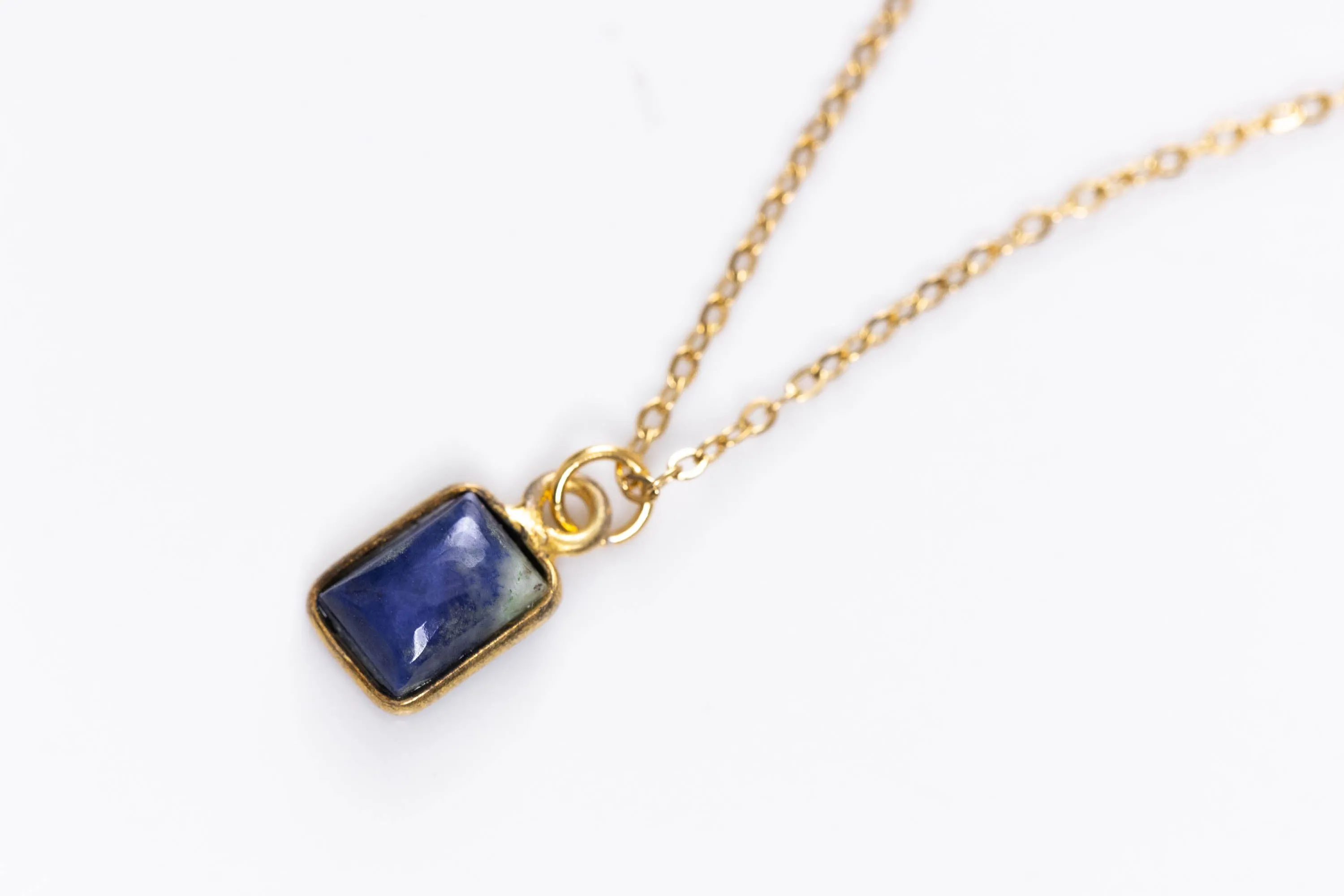 Precious stones pendant